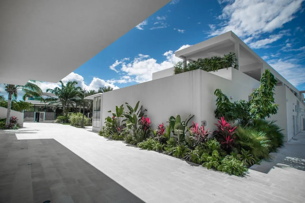 Luxury 1 Bed Apartment Near Seven Mile Beach At The Grove - Villa Island Life West Bay
