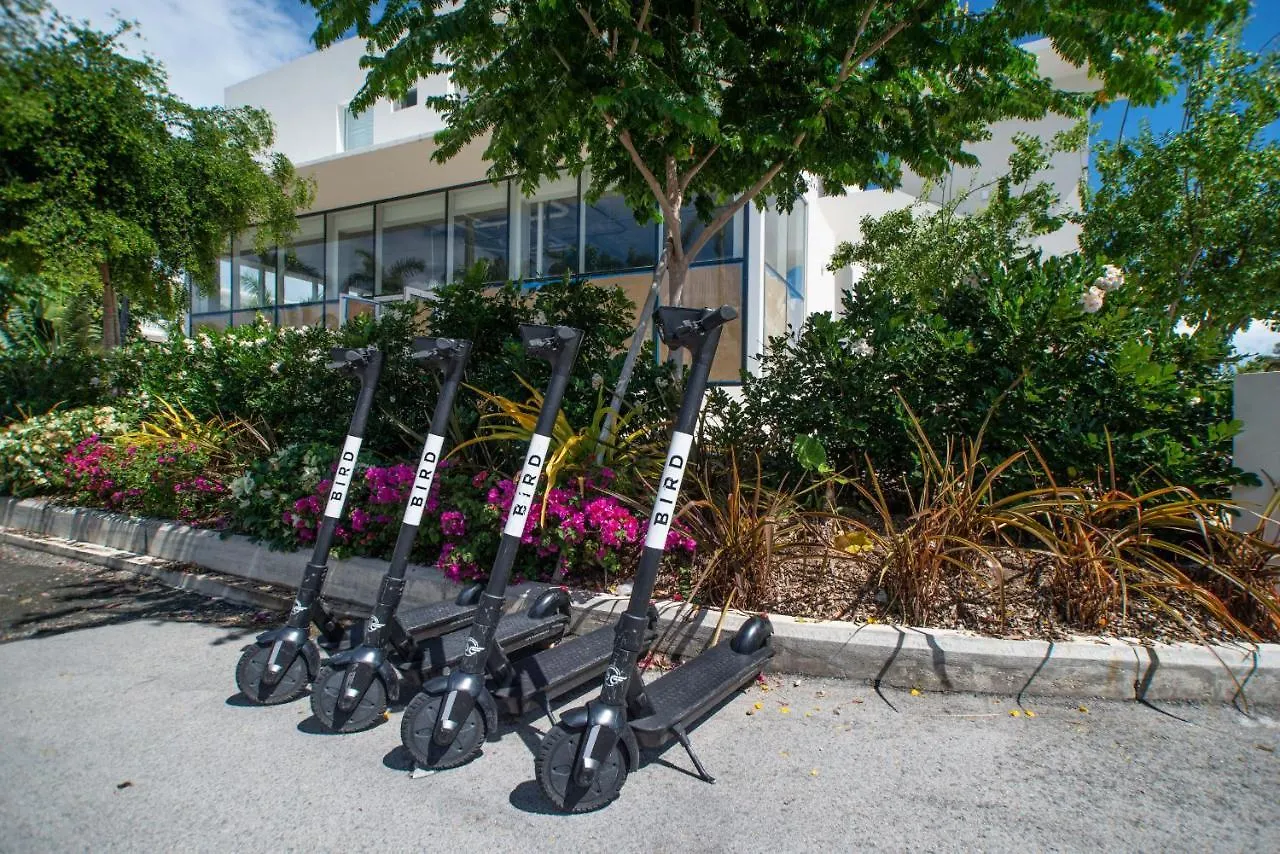 Luxury 1 Bed Apartment Near Seven Mile Beach At The Grove - Villa Island Life West Bay