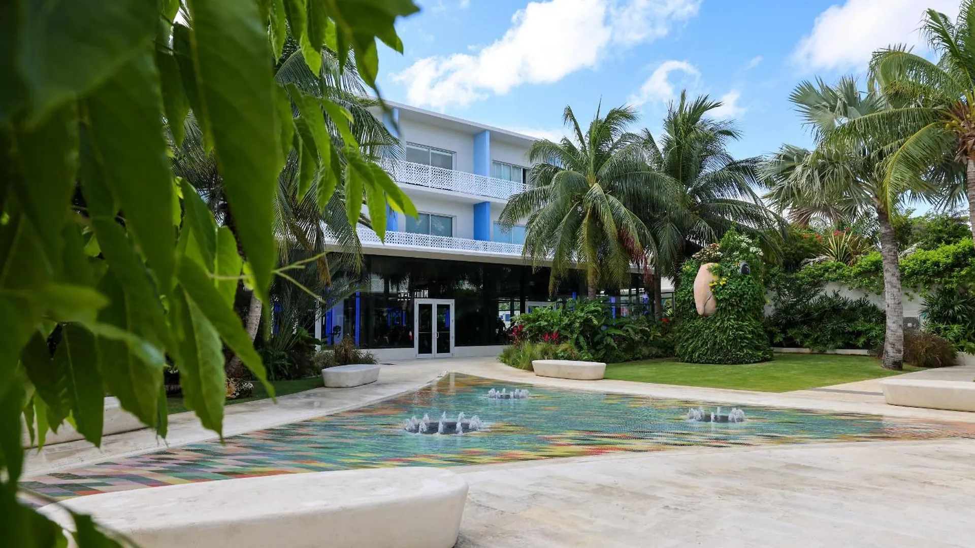 Luxury 1 Bed Apartment Near Seven Mile Beach At The Grove - Villa Island Life West Bay